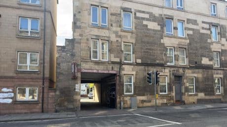 Home linked to kingpin’s bro and two taxis targeted in latest gangland war attacks