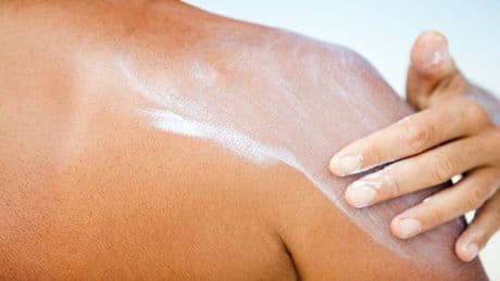 Drogerie-Geheimtipp: Der Sonnencreme-Testsieger der Stiftung Warentest