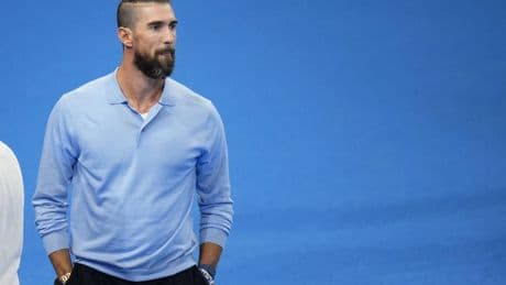 I campioni della NFL non sanno nuotare e chiedono aiuto a Phelps