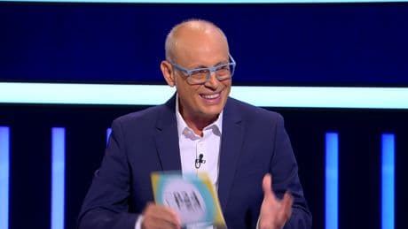 "Estoy aquí para anunciaros que pronto volveré a comentar motos, seguramente os diré la semana que viene cuándo y cómo"