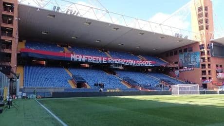 Genoa, c’è l’Atalanta alle 20.45. Striscione-sfottò nella Nord