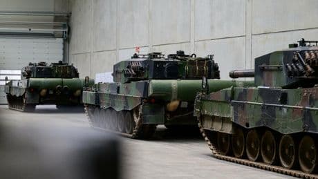 Rüstungsaktien: Zoll-Deal drückt Rheinmetall, Renk und Hensoldt – zu Recht?