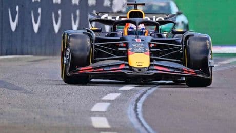 McLaren blijft Max Verstappen voor tijdens afsluitende training in Imola