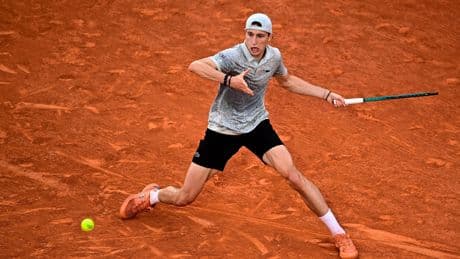 Ugo Humbert laat Nuno Borges kansloos en staat in halve finale Rosmalen