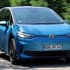 heise+ | Wie weit Elektroautos auf der Langstrecke kommen: 21 Modelle im Vergleich