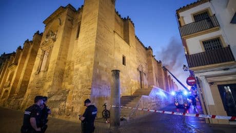 La Mezquita-Catedral de Córdoba reabre con normalidad a las visitas tras el incendio