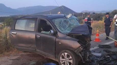 Son dakika... İzmir'de zincirleme kaza! 5 kişi öldü, 2 kişi yaralandı