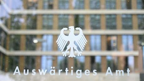 EU-Operation: Auswärtiges Amt bestellt Chinas Botschafter wegen Laser-Attacke auf Flugzeug ein
