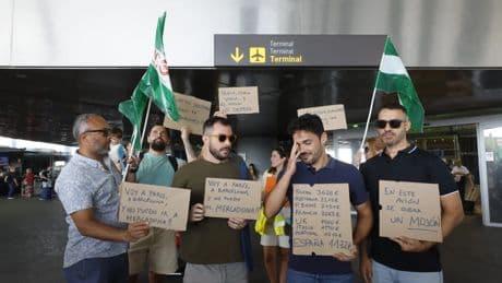 Primer día de paros en EasyJet con 20 vuelos cancelados: la aerolínea afronta una huelga indefinida en agosto si no hay acuerdo