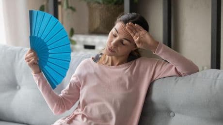 Canicule: cinq astuces pour rafraîchir son logement sans climatisation