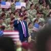 Avec son défilé du 14 juin, Donald Trump veut fraterniser avec l’institution militaire