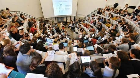Geld für Forscher: Bundesregierung will bedrohte Wissenschaftler schützen