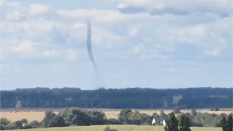 Wasserhose vor Rügen beobachten