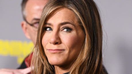 Detienen a un hombre tras atravesar con su coche la puerta de la casa de Jennifer Aniston