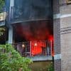 Zwaargewonden door explosie en flatbrand in Eindhoven, woningen onbewoonbaar