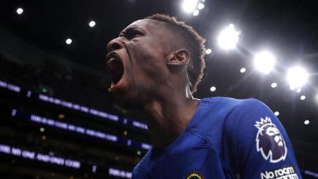Vinculan a Nico Jackson con el Barça