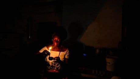 Apagón masivo en Cuba: nueve millones de cubanos sin luz por un fallo en la termoeléctrica más grande del país