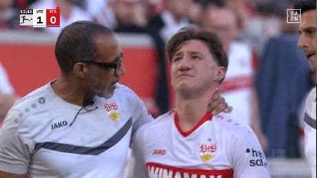 Nach Brutalo-Tritt - DFB-Star unter Tränen ausgewechselt!