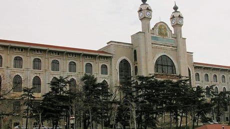 Marmara Üniversitesi'nde yeni dönem: Rektörlüğe Prof. Dr. Mehmet Emin Okur atandı