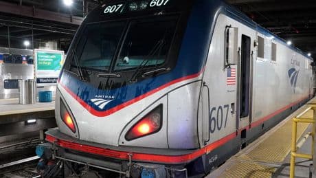 Get the insurance-fraud scammers off Amtrak’s payroll — now