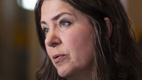 Premier Danielle Smith faces raucous, angry town hall on Alberta’s coal policy