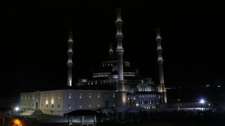 Türkiye'de 15 Temmuz dolayısıyla tüm camilerde sela okundu