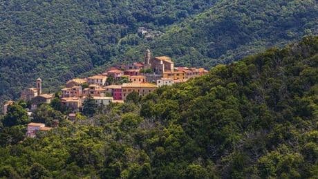 Flucht vor „Lärm & Kriminalität“ – Italiens Bergdörfer boomen