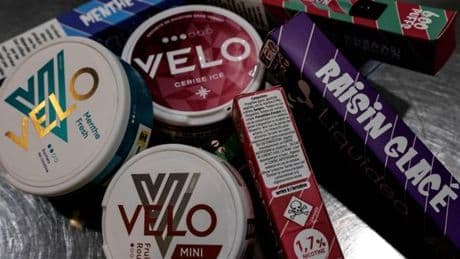 Nicotine : la France interdit les sachets, billes et gommes dès mars 2026