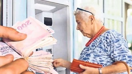 Makro finansal istikrar pekişiyor