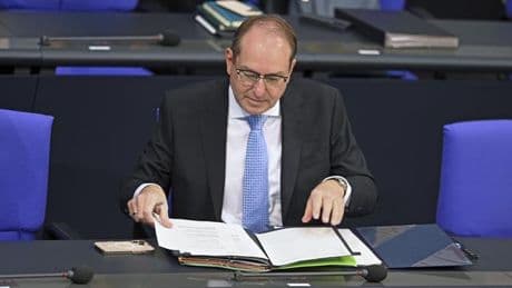 Migration: Dobrindt fordert härtere Migrationspolitik in der EU
