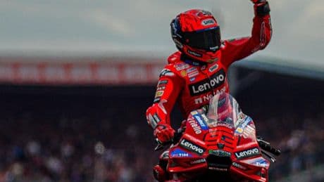 Marc Márquez da miedo solo empezar en Silverstone