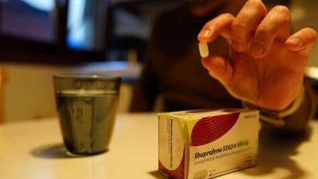El importante aviso de un conocido cardiólogo sobre el ibuprofeno