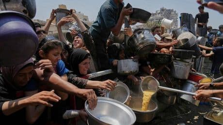 +++ Nahost +++: Israel will Hilfslieferungen aus der Luft über Gaza abwerfen