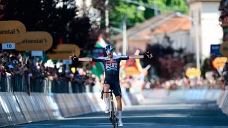 La fuga de la fuga de Nico Denz: se impone en solitario en Cesano Maderno antes de la doble batalla final