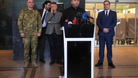 Krieg in der Ukraine: Vor Gesprächen zerstört die Ukraine russische Flugzeuge