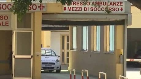 Morti per botulino: indagini della procura su nove persone, fra cui cinque medici