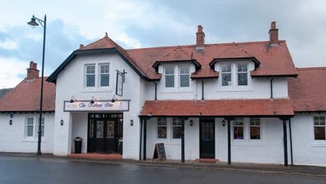 Pub and restaurant closes suddenly after 150 years in ‘massive blow’ as customers left ‘devastated’
