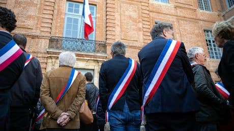 Municipales 2026 : le mandat des maires pourrait passer de six à sept ans