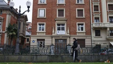 El colegio Scientia despide a sus 24 profesores, sin cobrar desde enero