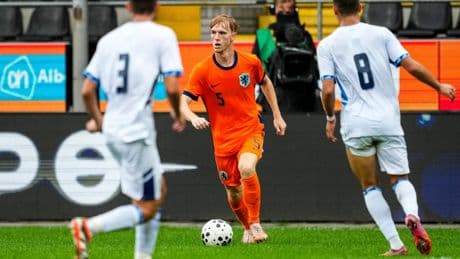 Gevreesde pro-Palestina protesten bij Jong Oranje blijven uit: meer debutanten dan demonstranten in Venlo