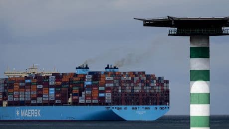 Europe, Worried by Other Global Crises, Agrees to Trump’s Trade Deal