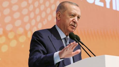 Bir çağ kapandı yeni çağ başladı