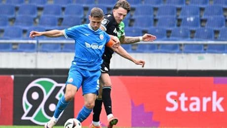 3. Fußball-Liga: Hansa Rostock bejubelt gegen Mannheim ersten Saisonsieg
