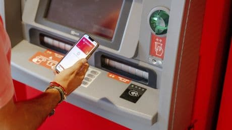 Los clientes de Santander no podrán utilizar este sábado la aplicación del banco ni recibir Bizum