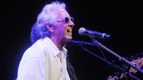 ‘Brandy’ Singer-Songwriter Elliot Lurie Talks Enduring Popularity Of Proto-Yacht Rock Hit More Than 50 Years Later: ‘Good, Tight Storytelling’