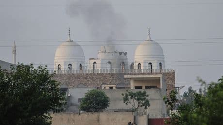 UK warns against travel to parts of India and Pakistan amid deadly conflict