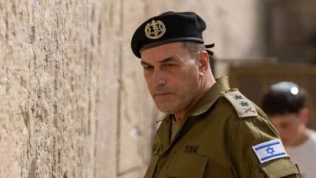 İsrail’de cephe içeriden açıldı: Komuta kademesi isyanda! ‘Netanyahu ailesinin hedefindeyim’