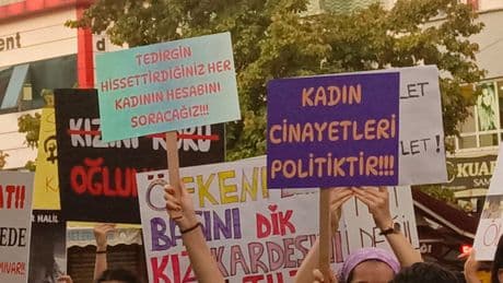Kadın cinayetlerini protesto eden öğrencilere 'Cumhurbaşkanına hakaret' davası