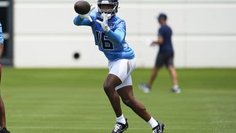Treylon Burks fractures collarbone at training camp in Titans injury blow