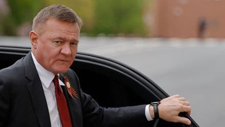 Russie : un ministre se suicide juste après avoir été démis de ses fonctions par Vladimir Poutine